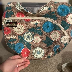Kavu Shoulder Bag